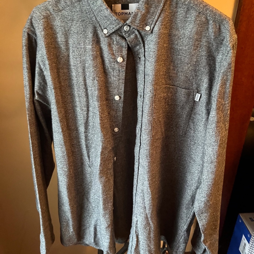 Top man casual button-down shirt. Excellent condition